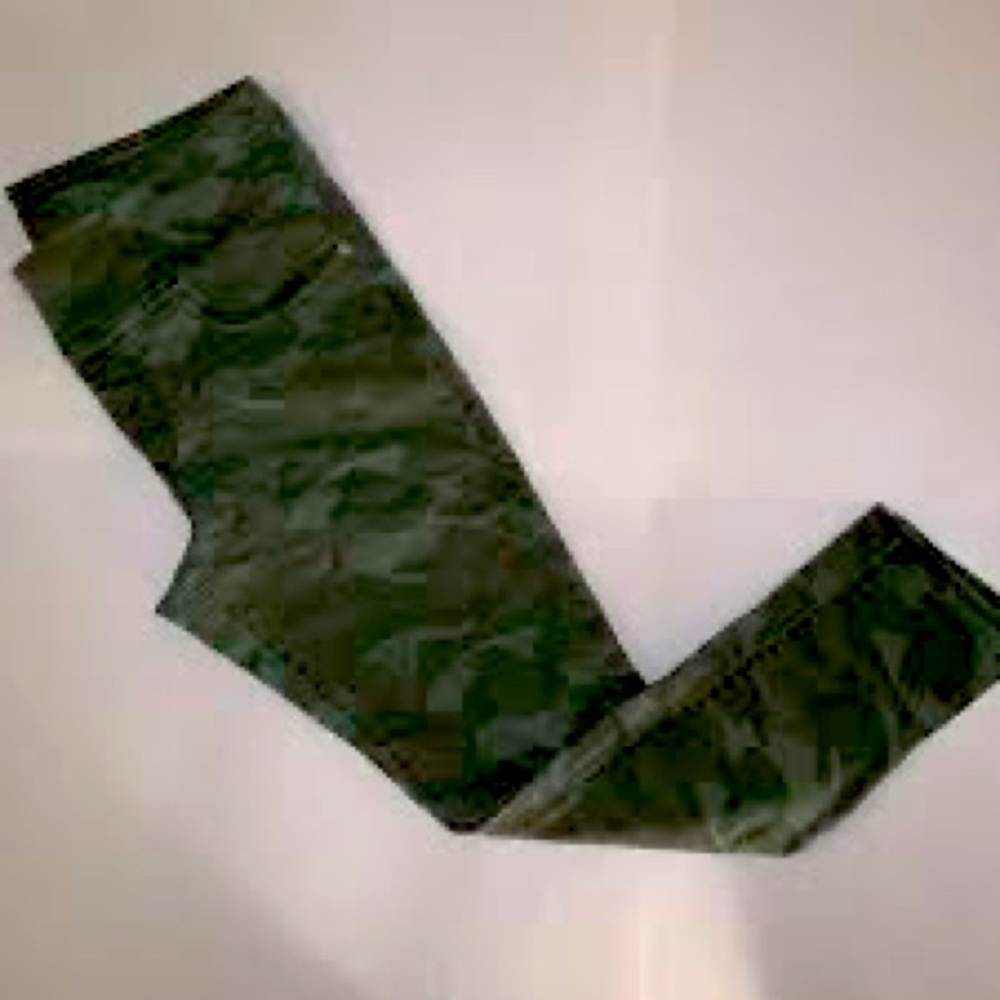 Rock & Republic Slimming Camo Denim